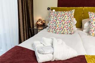 Отель HOF HOTEL Каунас Апартаменты с балконом-2