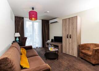 Отель HOF HOTEL Каунас Апартаменты с 2 спальнями-3