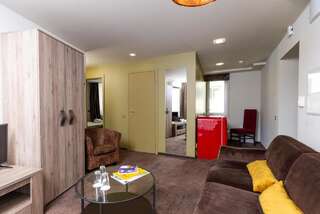 Отель HOF HOTEL Каунас Апартаменты с 2 спальнями-4
